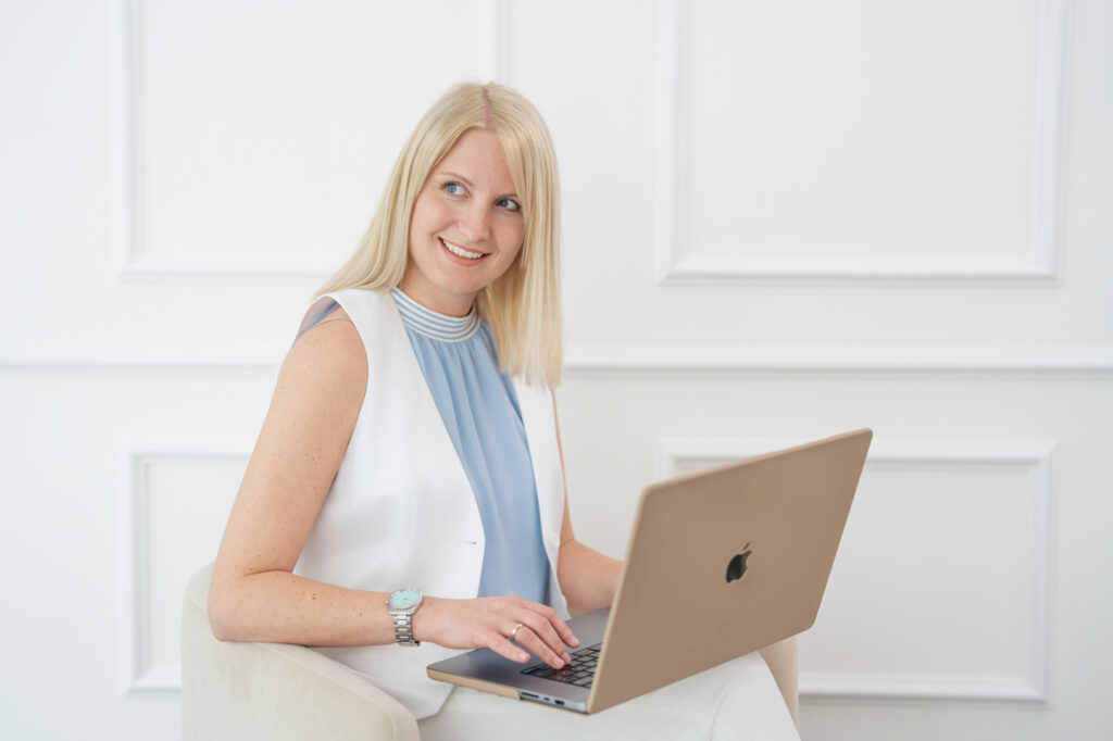 jana lustik immobilien laptop